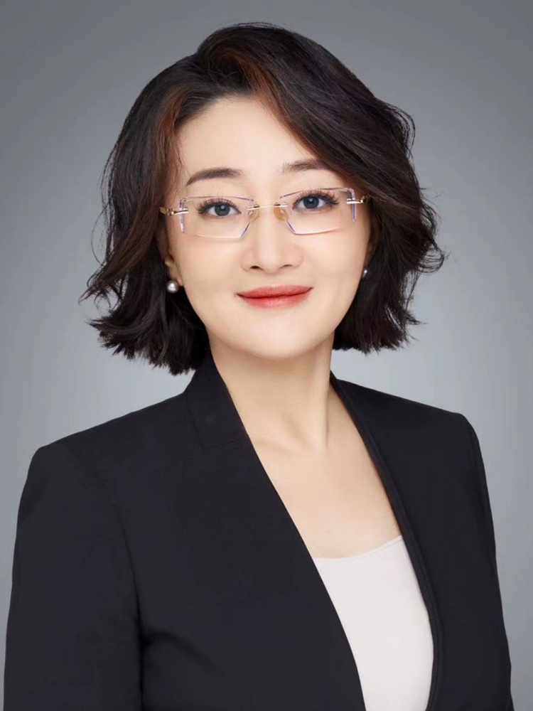 undefined 杨亭.jpg